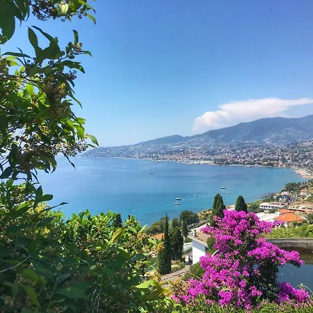 Hébergement de vacances Maison Buonaparte, Luxury Sea View Private House *